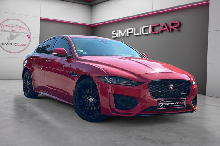 JAGUAR XE