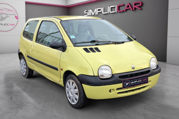 RENAULT TWINGO